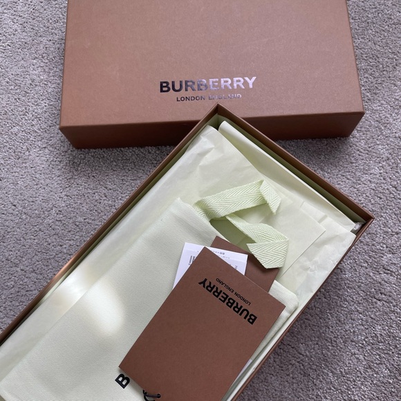 Burberry espadrilles - Picture 3 of 3